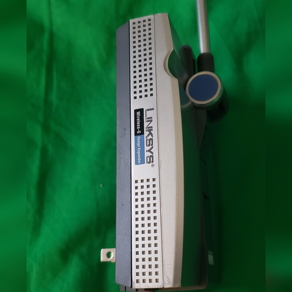 Linksys Wireless-G Range Expander - Picture 4 of 5